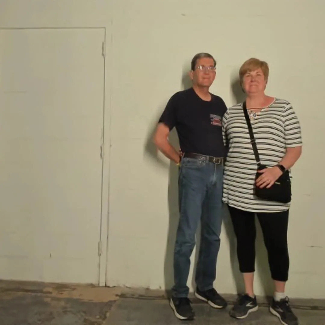 PORTRAIT OF TWO PEOPLE - Ross Goodwin (VERSA)